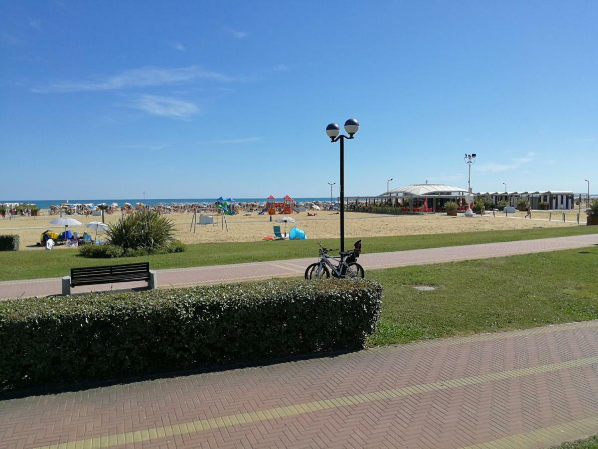 Residence Solarium Bilo Bibione Eksteriør billede